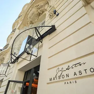 **** Hotel Maison Astor Paris, Curio Collection By Hilton France